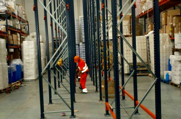 Imagen sobre el servicio de Reparación de estanterías industriales